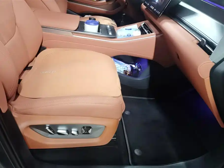 BYD Tang L 2025 DM 200km AWD LiDAR Flagship Edition