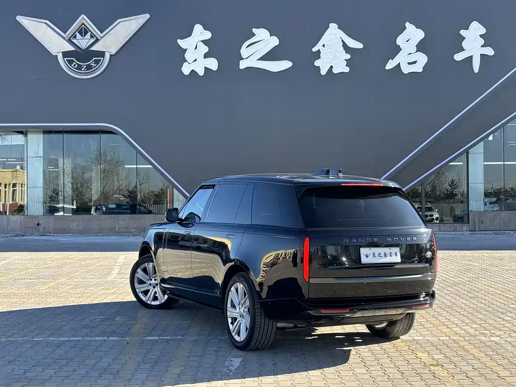 Range Rover 2024 3.0 L6 400PS Autobiography LWB