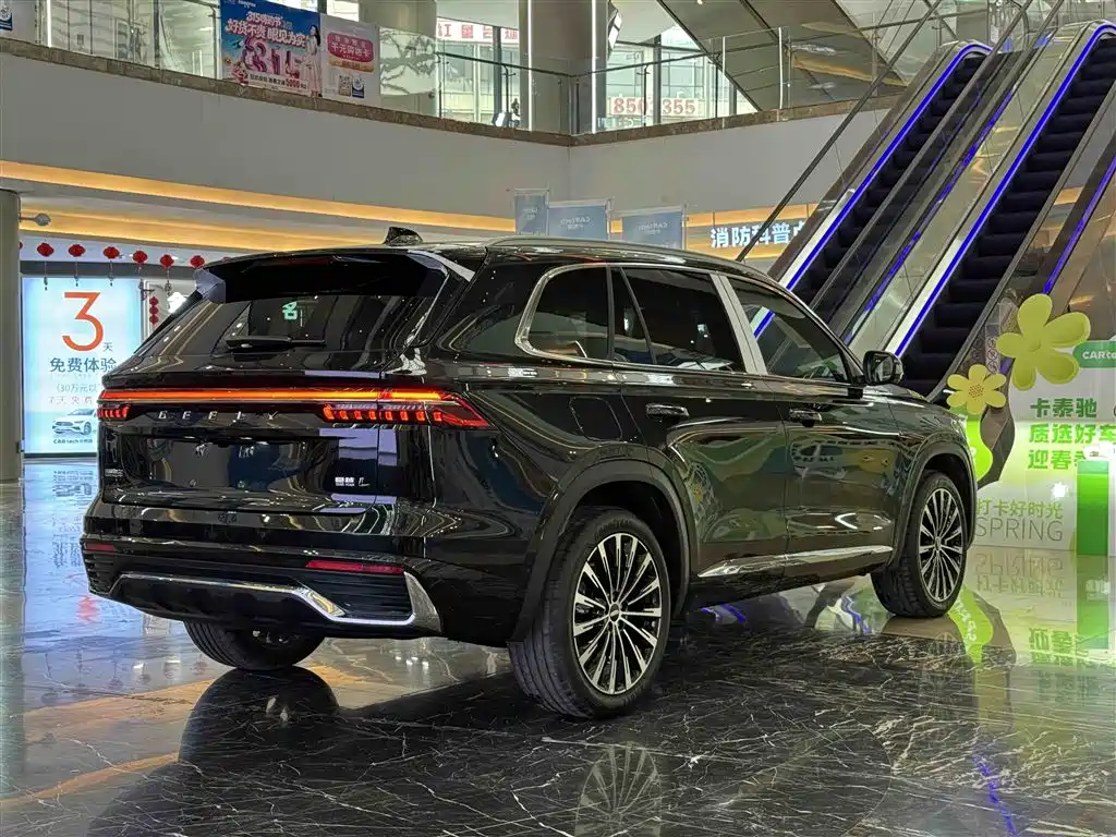 Geely Monjaro 2025 Dongfang Yao 2.0TD Automatic Lanxing Edition