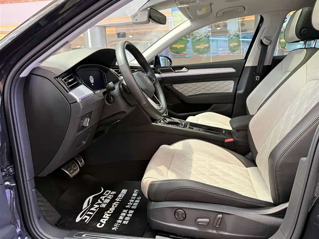 Volkswagen Magotan 2023 2 Million Units Anniversary Edition 330TSI DSG Luxury