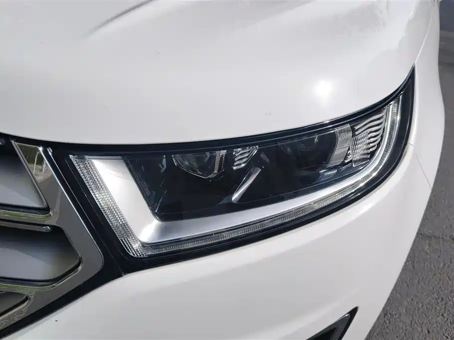 Edge 2016 EcoBoost 245 AWD Zunrui Edition 7-seat