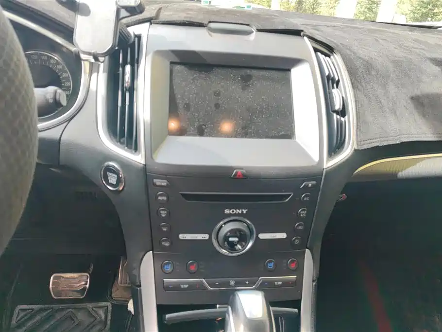Edge 2016 EcoBoost 245 AWD Zunrui Edition 7-seat