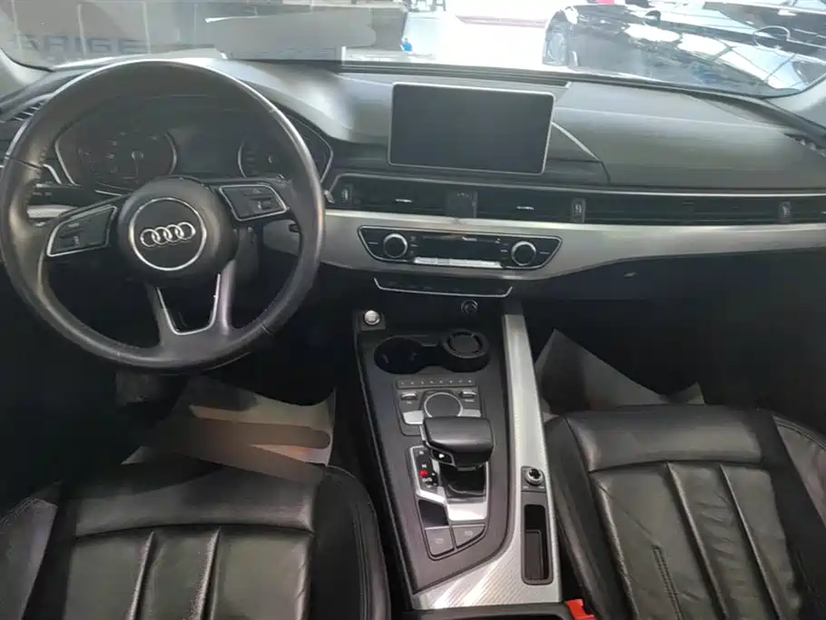 Audi A4L 2017 Plus 40 TFSI Fashion