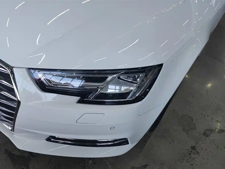 Audi A4L 2017 Plus 40 TFSI Fashion