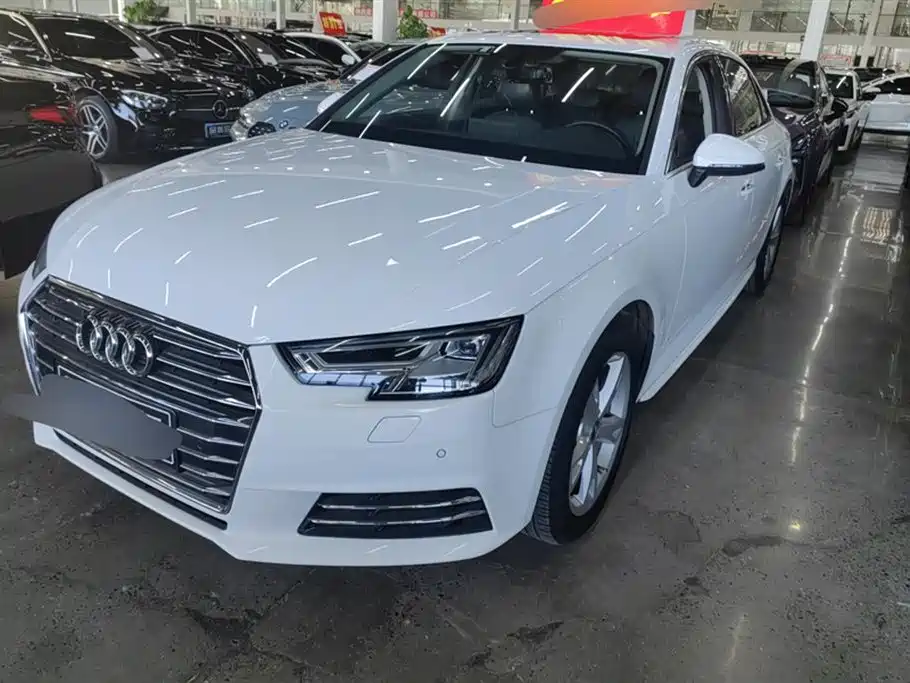Audi A4L 2017 Plus 40 TFSI Fashion