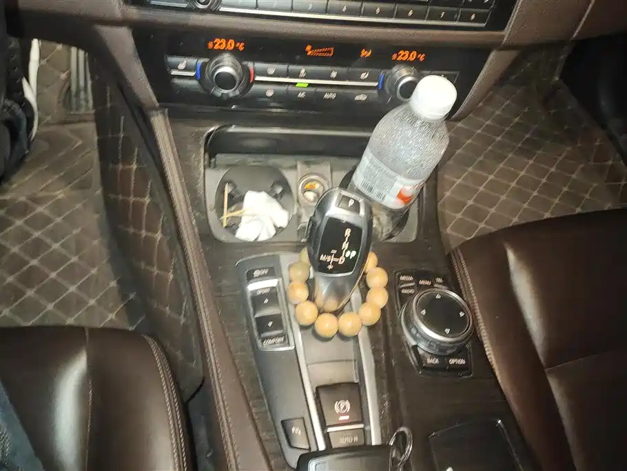 BMW 5 Series 2017 525Li Luxury Design Package - фото 16