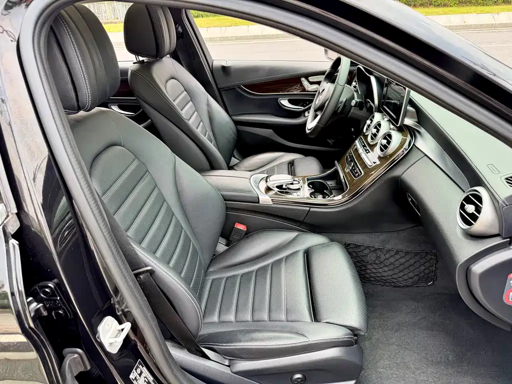 Mercedes-Benz C-Class 2015 Facelift C 200 L