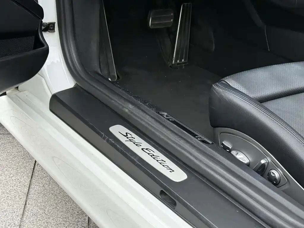 2015 Porsche Boxster Style Edition 2.7L