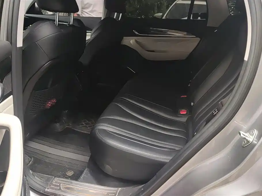 Geely Monjaro 2023 2.0TD High-Power Auto FWD Flagship