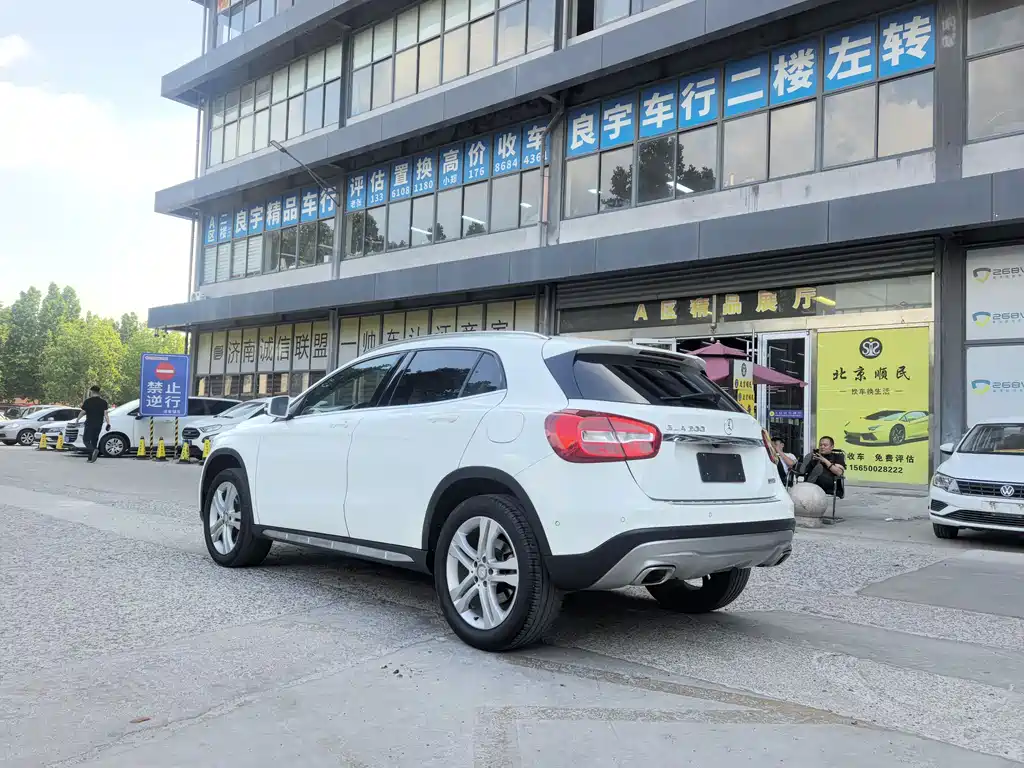 Mercedes-Benz GLA 200 Dynamic Edition 2016