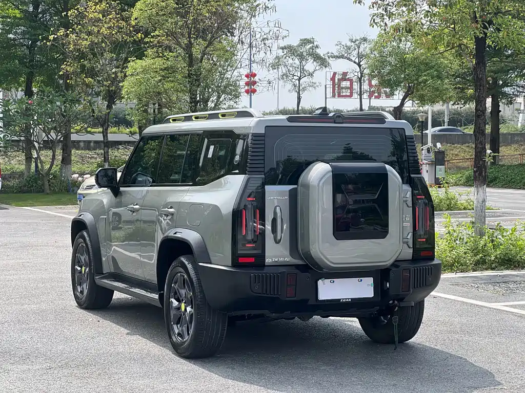 Jetour Traveler 2023 2.0T AWD Cross PRO