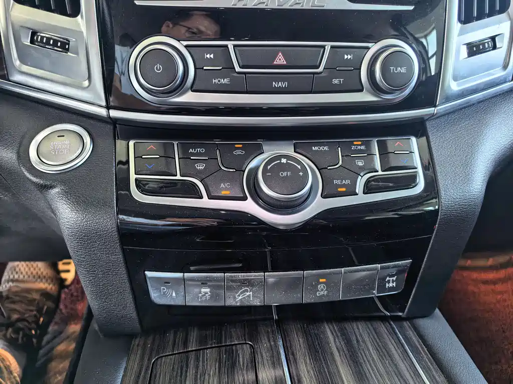 Haval H9 2020 model 2.0T Gasoline 4WD Elite Edition 5-Seater