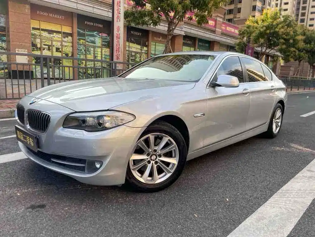 BMW 5 Series 2013 525Li Leading Edition
