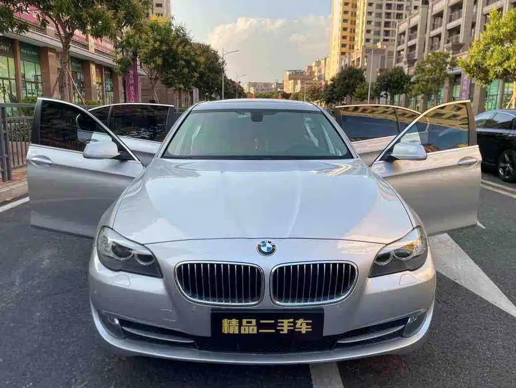 BMW 5 Series 2013 525Li Leading Edition