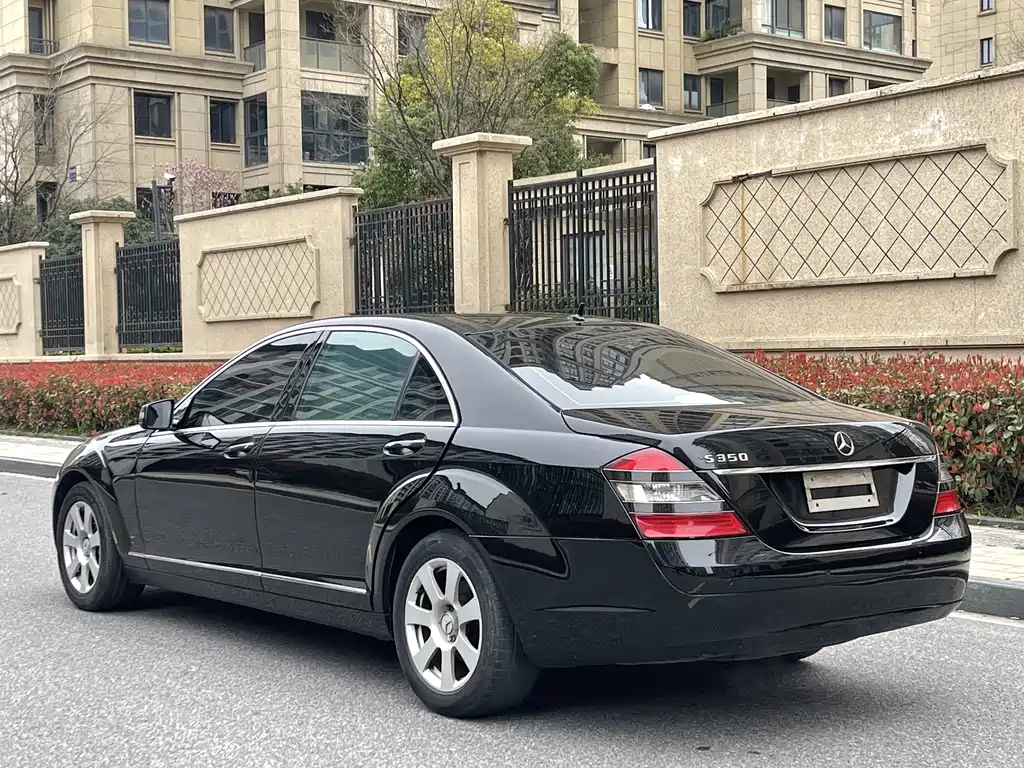Mercedes-Benz S-Class 2006 S 300
