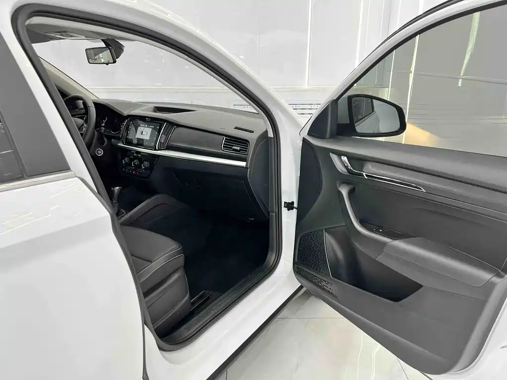 Kamiq 2023 Facelift 1.5L Automatic Comfort Edition - фото 18