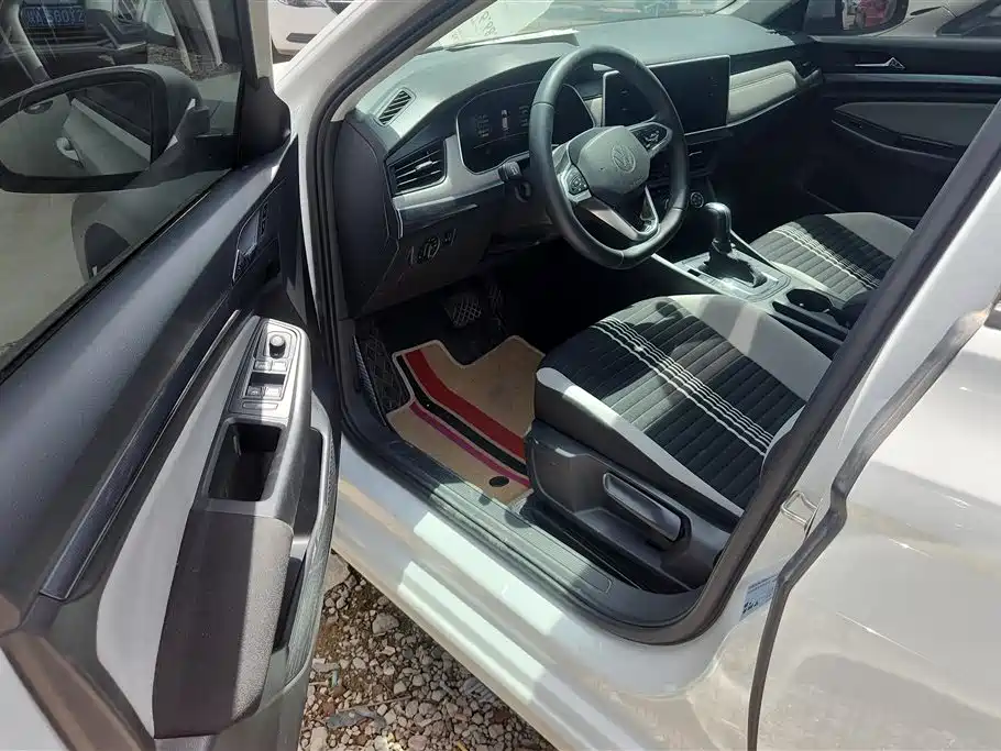 Bora 2023 1.5L Automatic Changxing Limited Edition