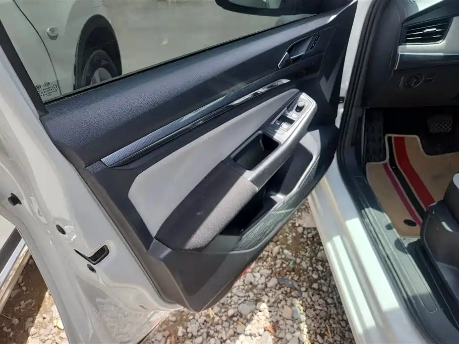 Bora 2023 1.5L Automatic Changxing Limited Edition