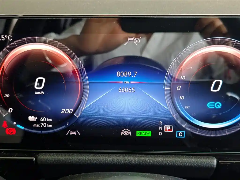 Mercedes-Benz EQA 2022 EQA 300 4MATIC Launch Edition