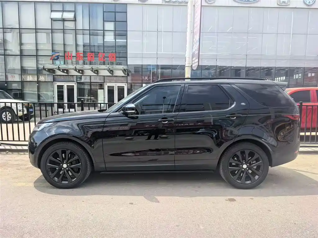 Land Rover Discovery 2023 360PS R-Dynamic S