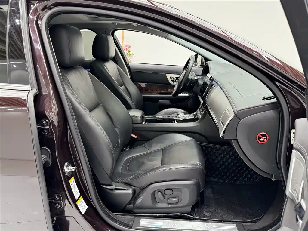 Jaguar XF 2013 3.0 SC