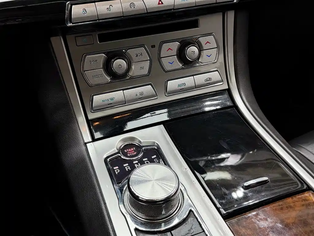 Jaguar XF 2013 3.0 SC