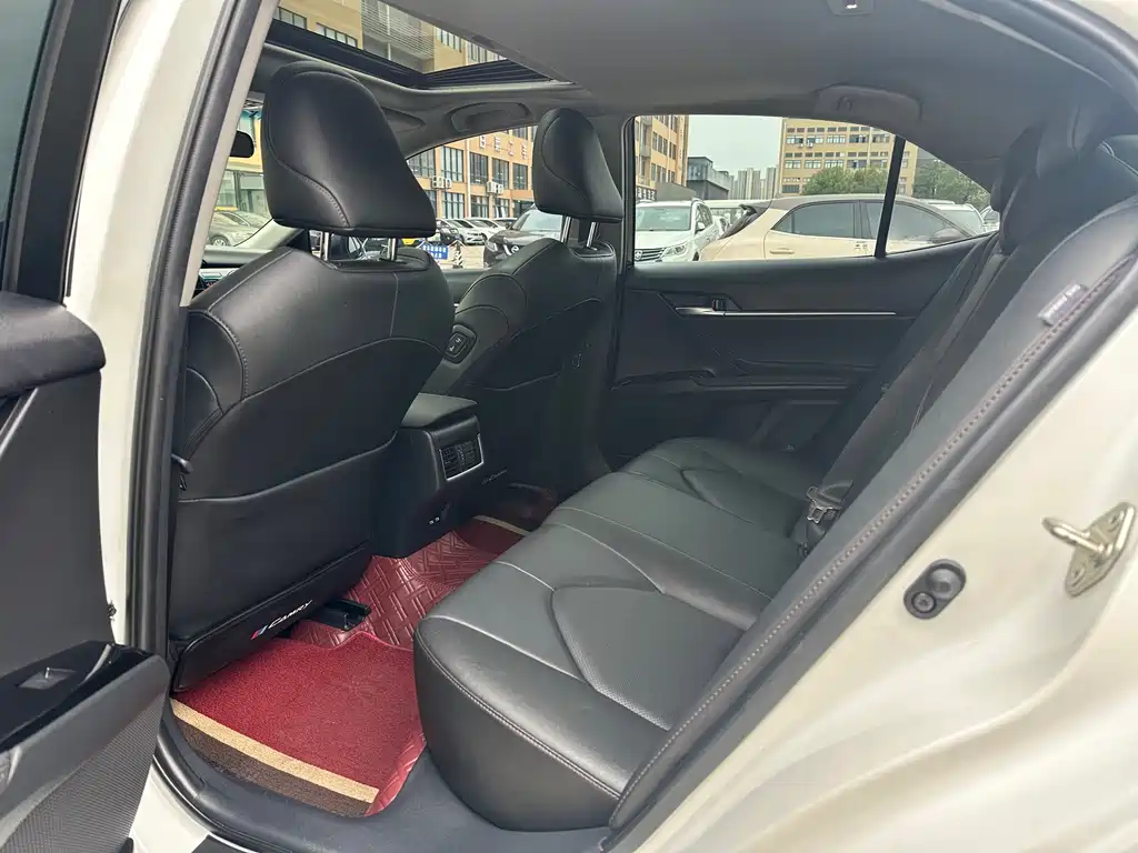 Camry 2021 2.0G Luxury Edition