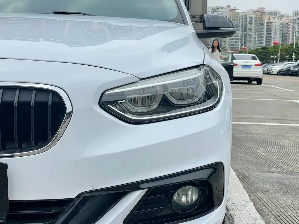 BMW 1 Series 2018 118i Sport