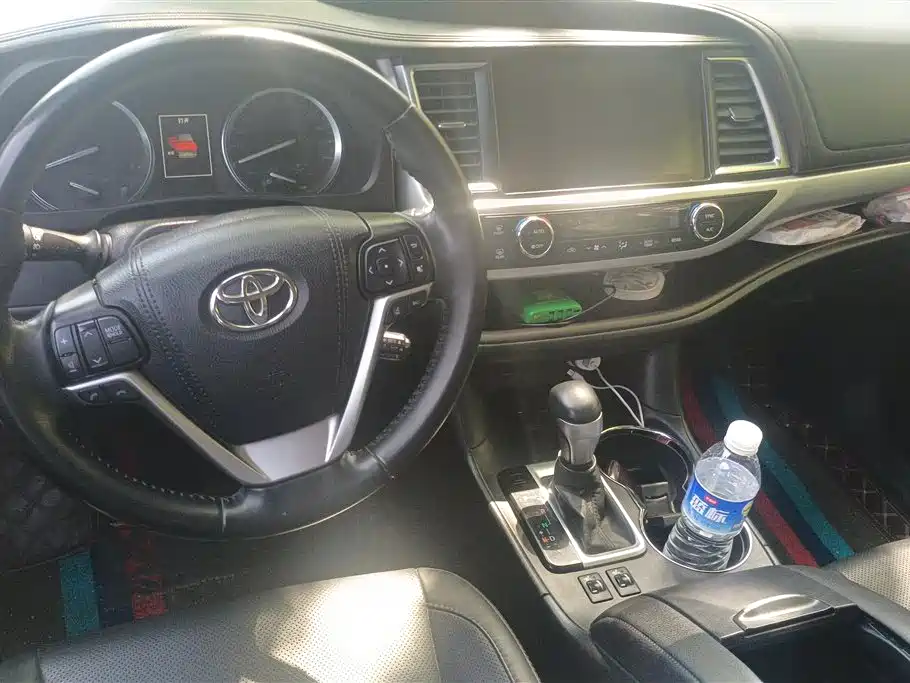Highlander 2021 2.0T AWD Luxury 7-seater