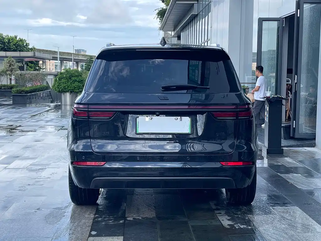 Li ONE 2021 EREV 6-Seater