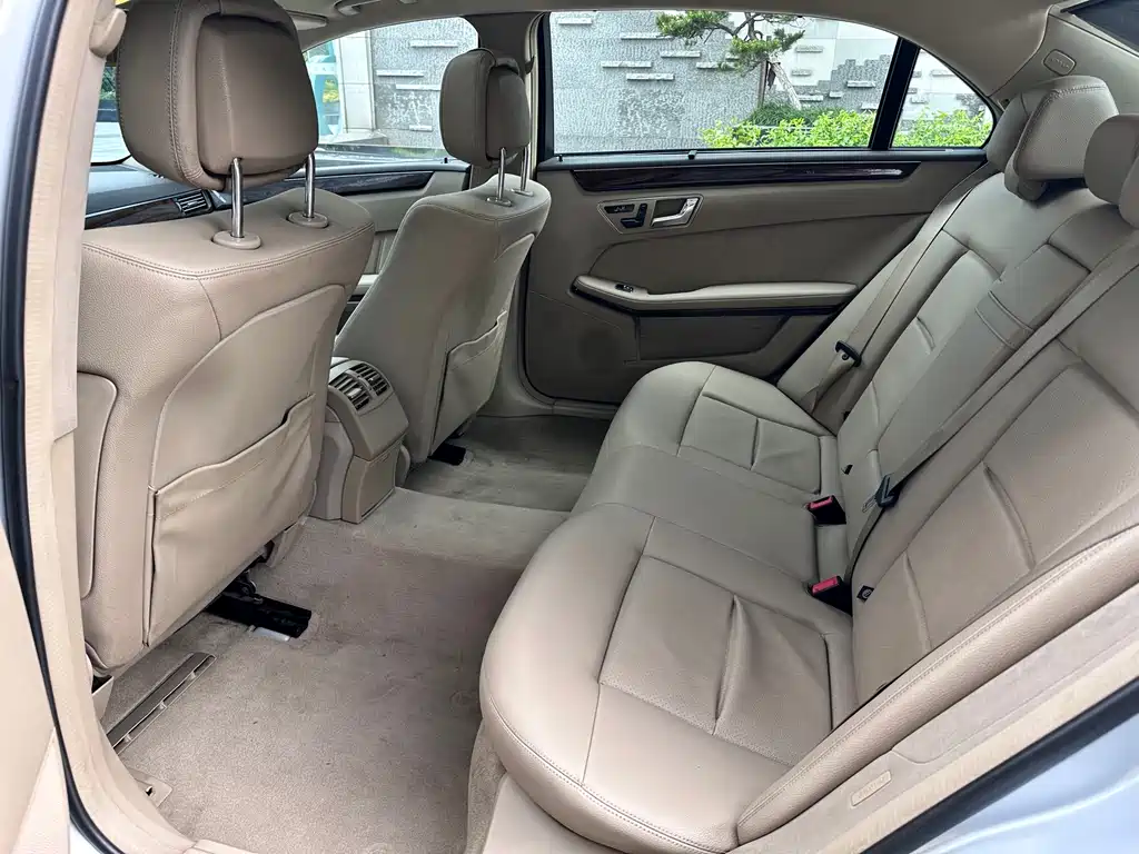 Mercedes-Benz E-Class 2010 E 260 L CGI Elegance
