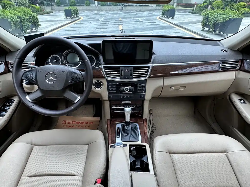 Mercedes-Benz E-Class 2010 E 260 L CGI Elegance