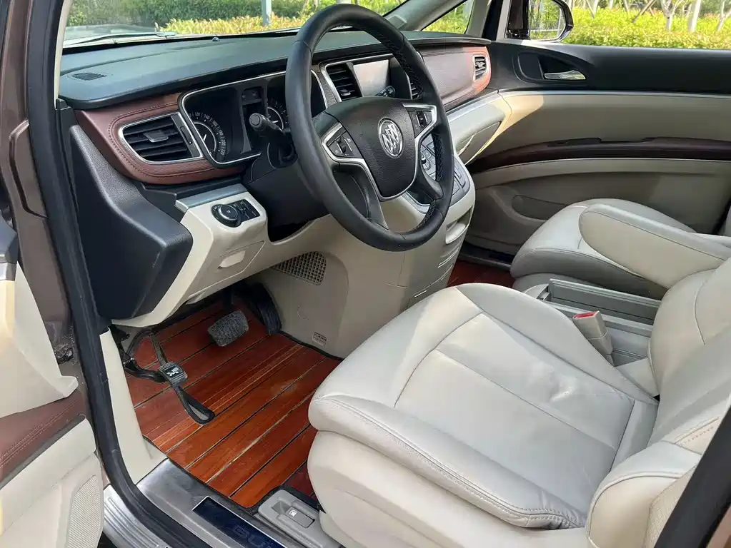 Buick GL8 2018 28T Luxury Model China VI
