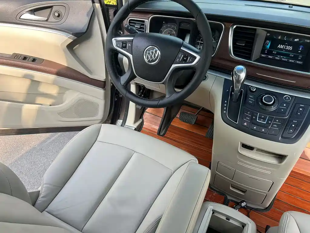 Buick GL8 2018 28T Luxury Model China VI