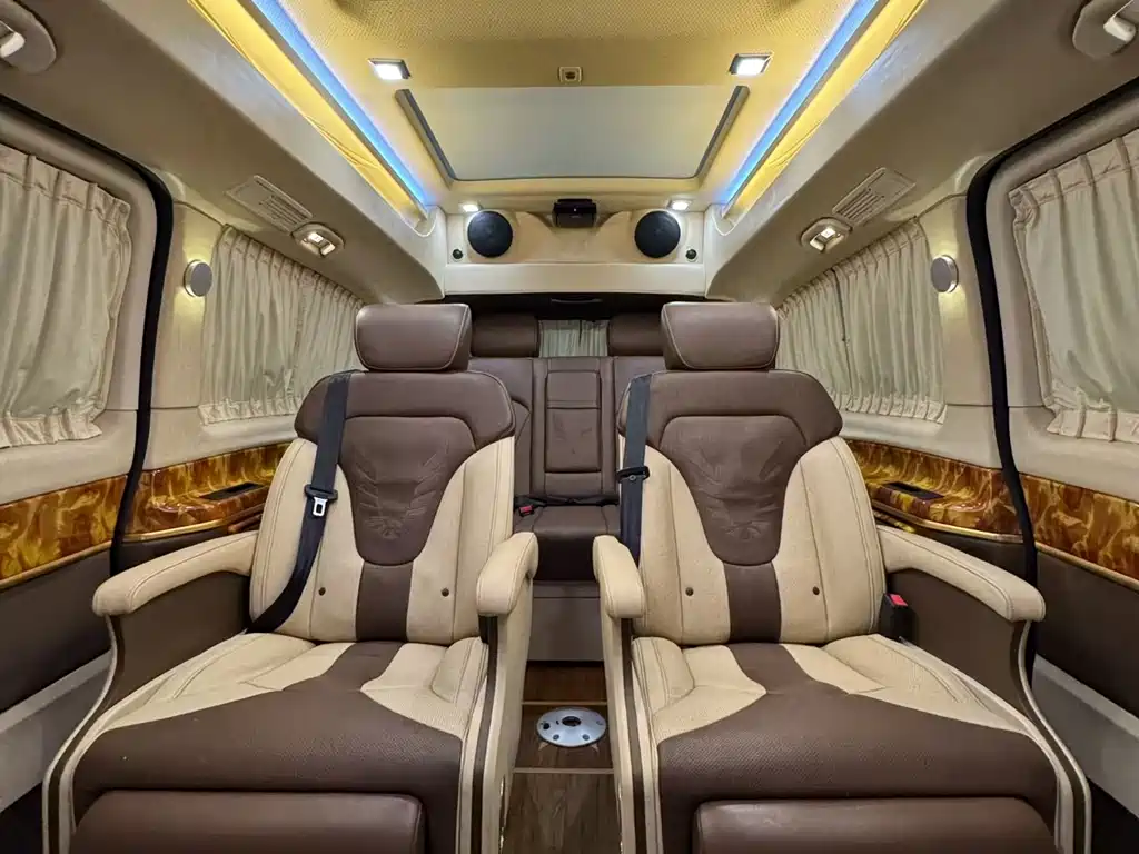 Mercedes-Benz V-Class 2017 V 260 L Exclusive Long Wheelbase