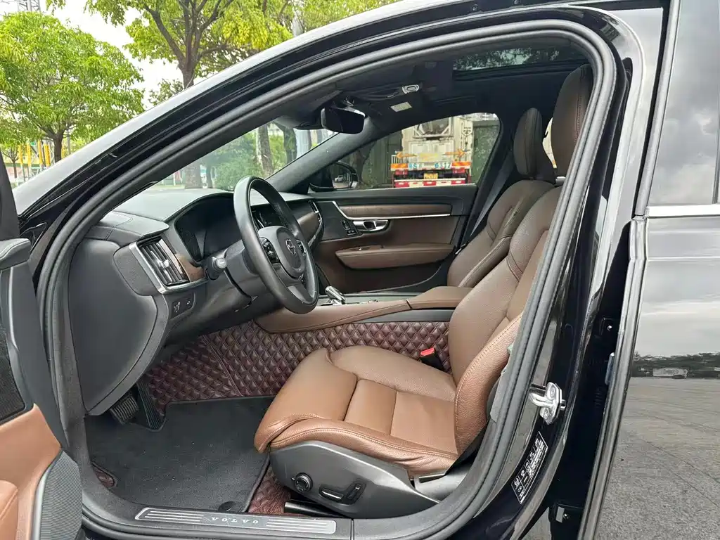 Volvo S90 2021 B5 Inscription