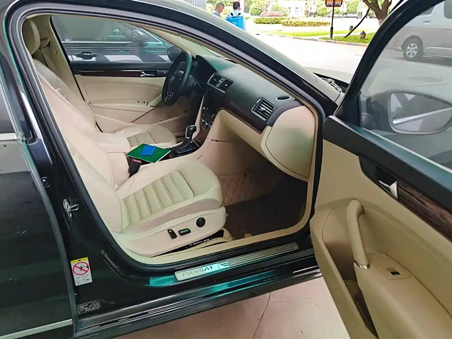 Volkswagen Passat 2013 2.0TSI DSG Yuzun Edition