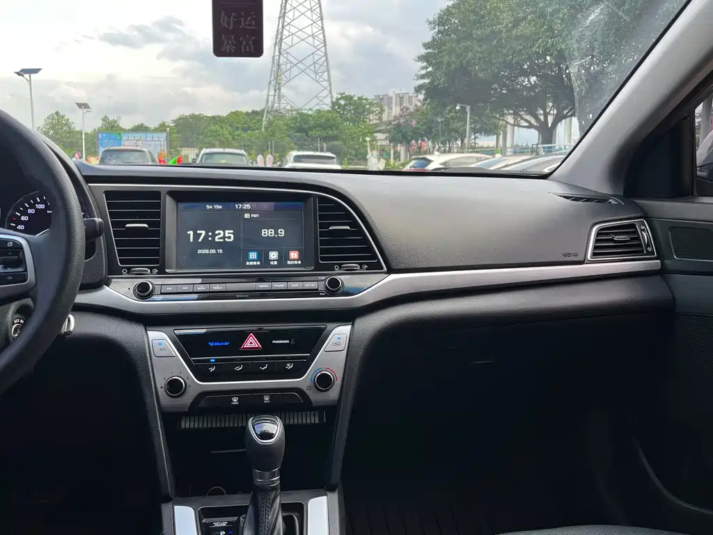 Hyundai Elantra 2016 1.6L Auto Elite
