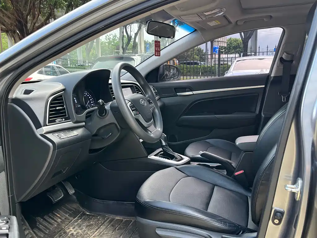 Hyundai Elantra 2016 1.6L Auto Elite