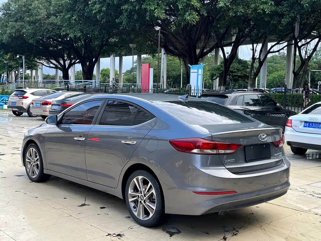Hyundai Elantra 2016 1.6L Auto Elite