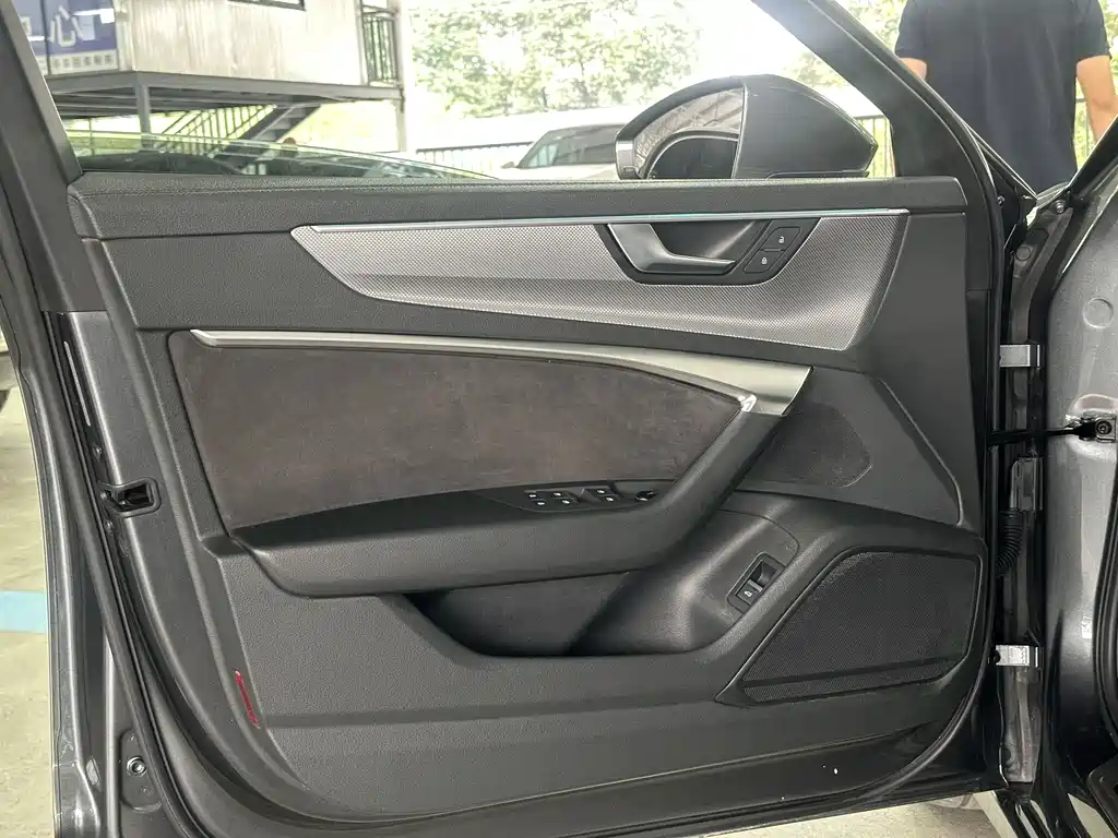Audi A6L 2019 45 TFSI Zhenxuan Dynamic Edition