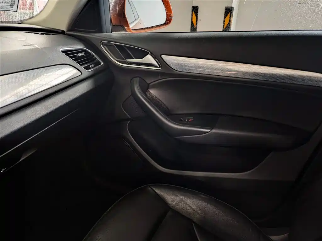 Audi Q3 2017 30 TFSI Fashion