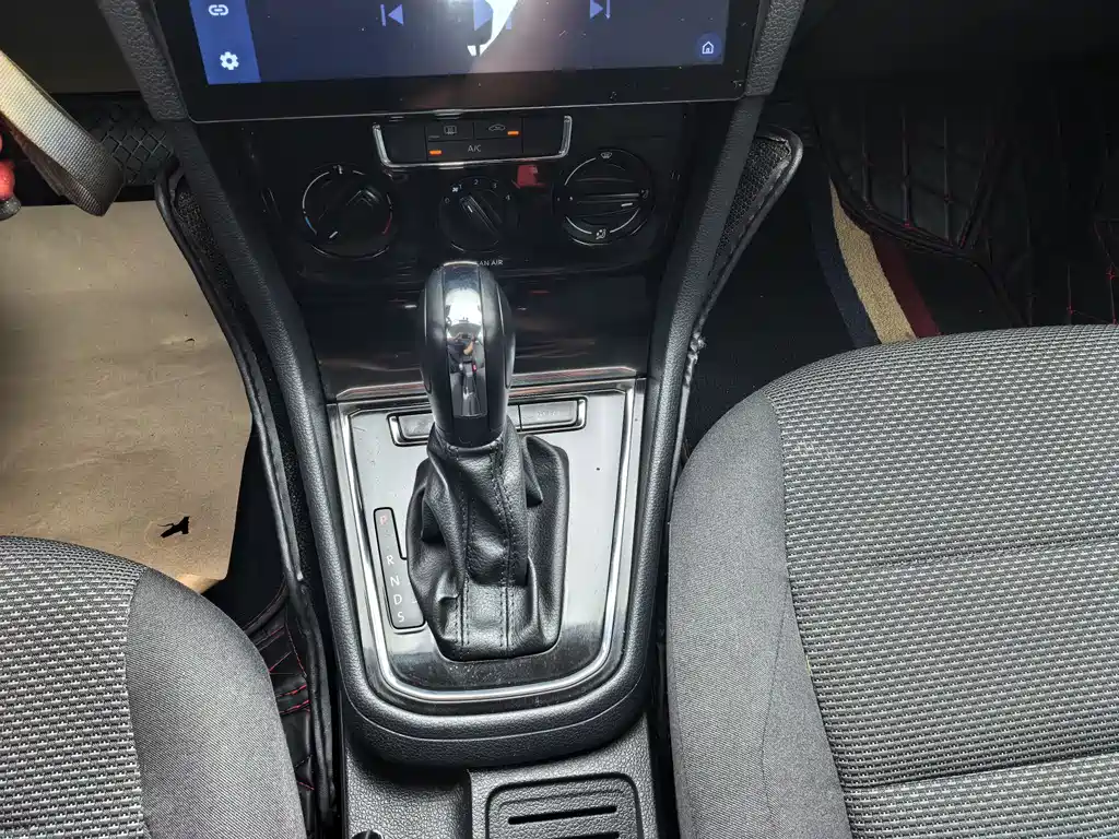 Bora 2020 1.5L Automatic Fashion Edition