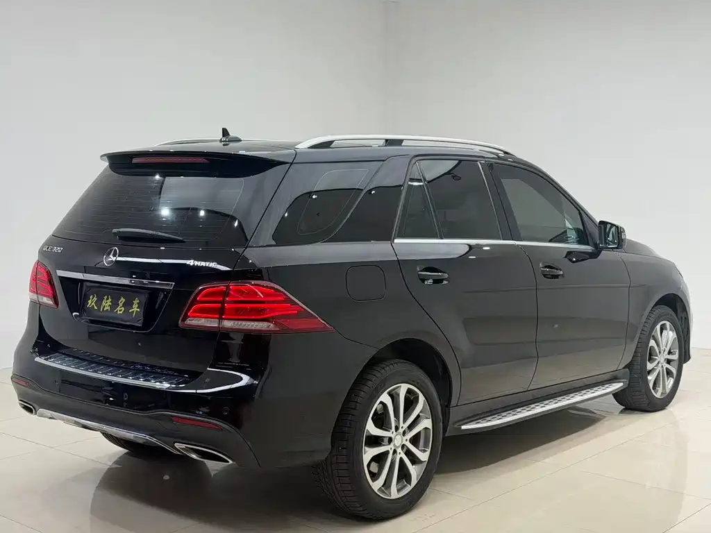 Mercedes-Benz GLE 320 4MATIC Luxury (2016)