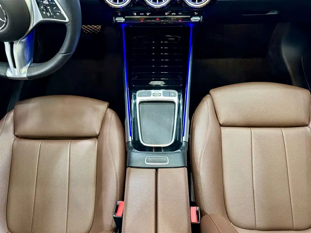 Mercedes-Benz GLB 2024 Facelift GLB 220 Fashion Edition