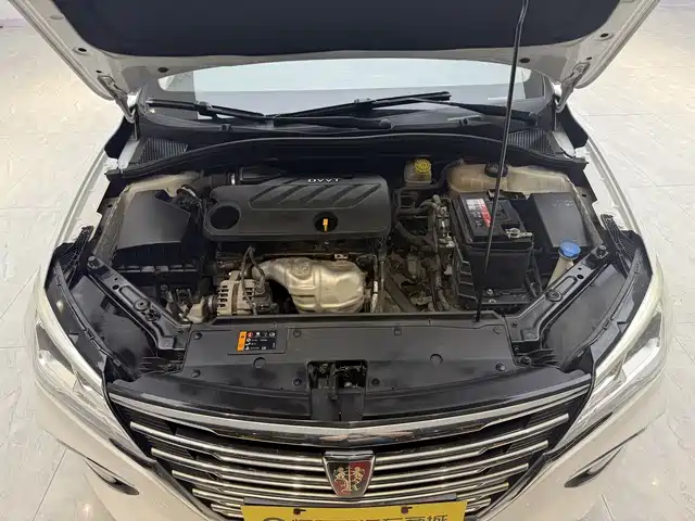 Roewe i5 2019 1.5L Automatic 4G Connected Linghao Flagship Edition
