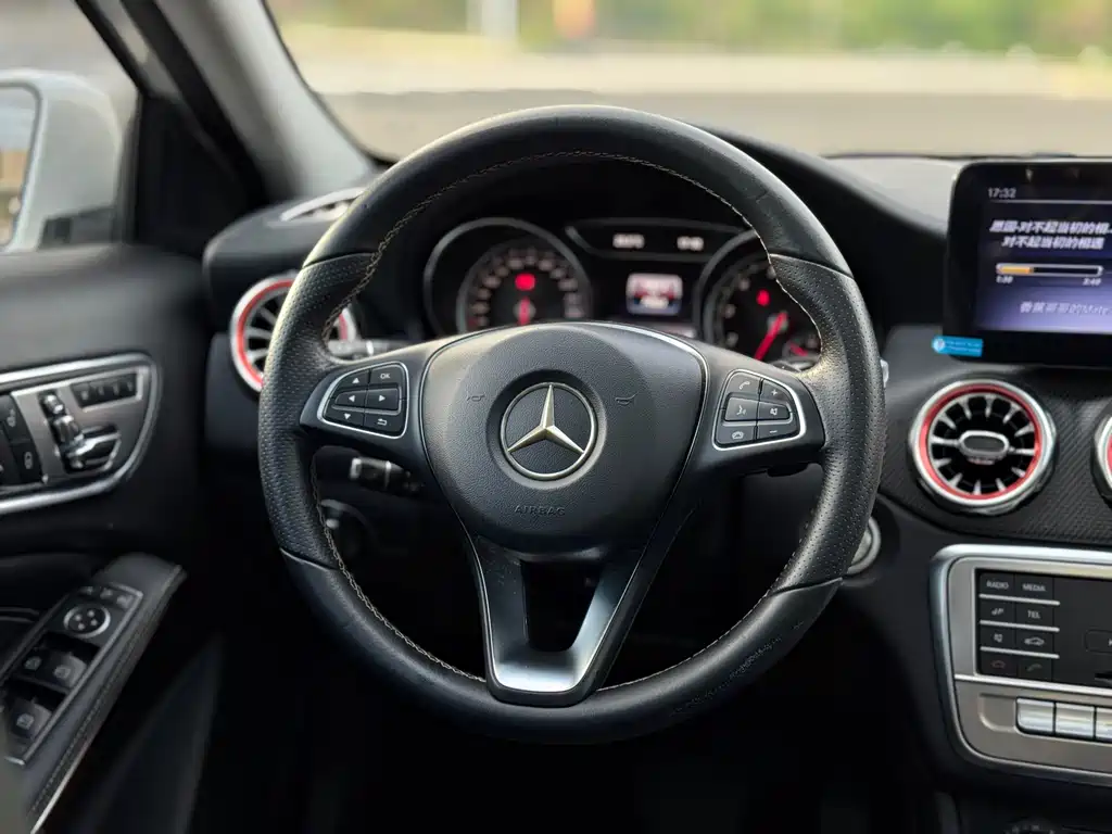 Mercedes-Benz GLA 2018 GLA 200 Fashion Edition