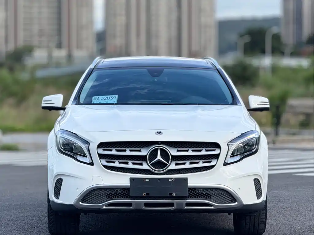 Mercedes-Benz GLA 2018 GLA 200 Fashion Edition