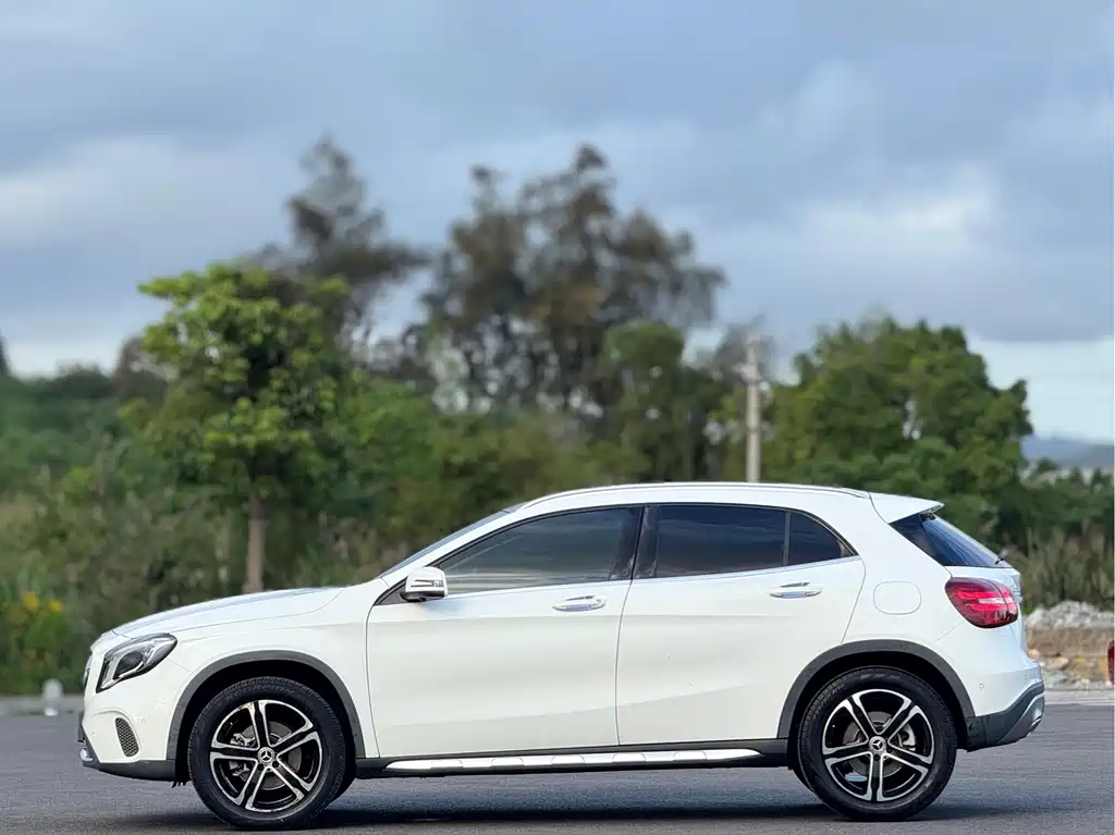 Mercedes-Benz GLA 2018 GLA 200 Fashion Edition