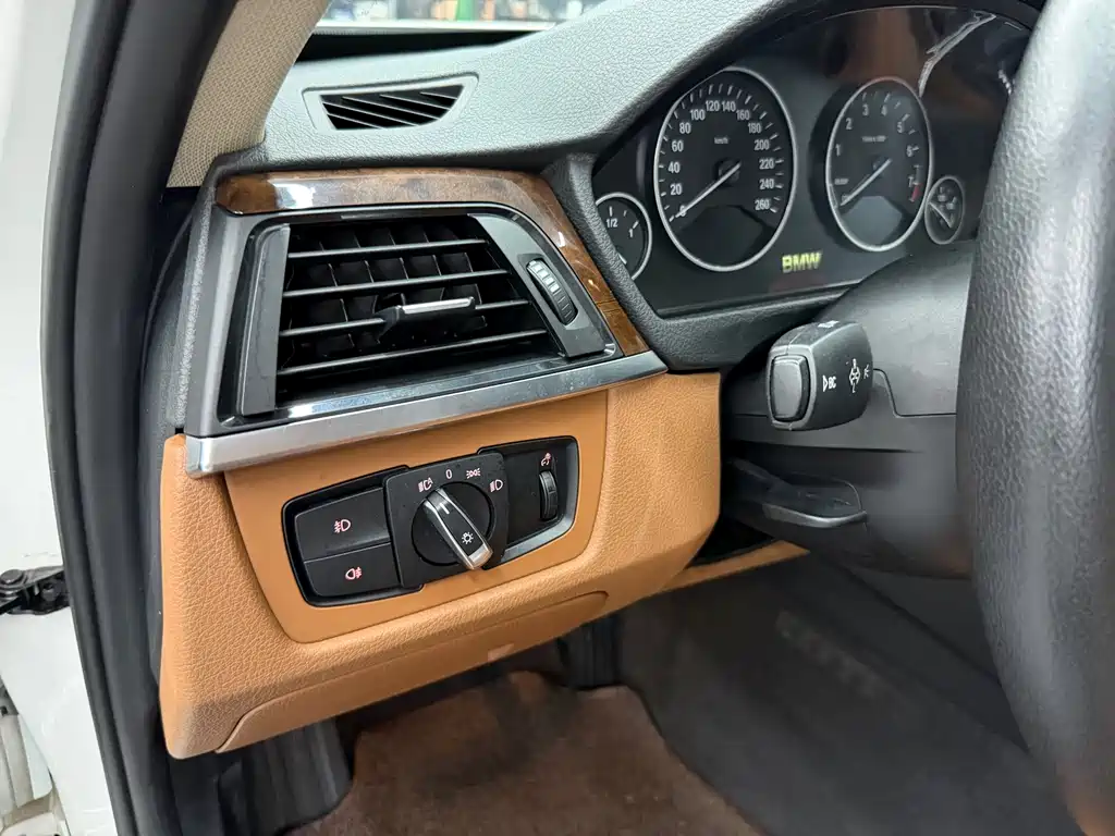 BMW 3 Series 2015 320Li Super Joy Edition Luxury Design Package